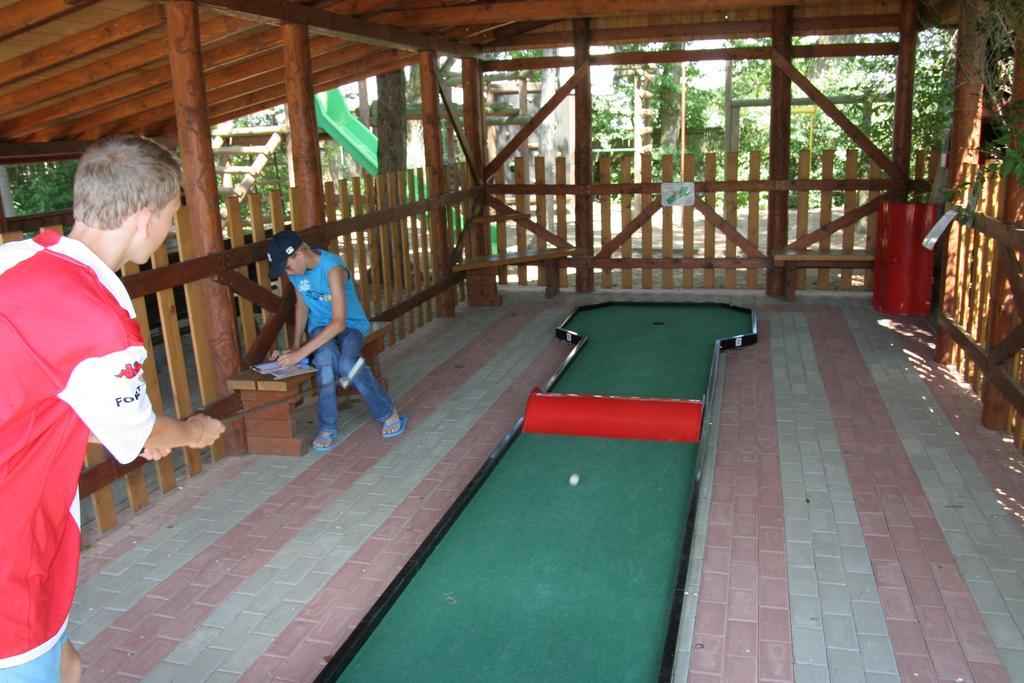 Camping Oase Praha Hotel Zlatníky Екстериор снимка