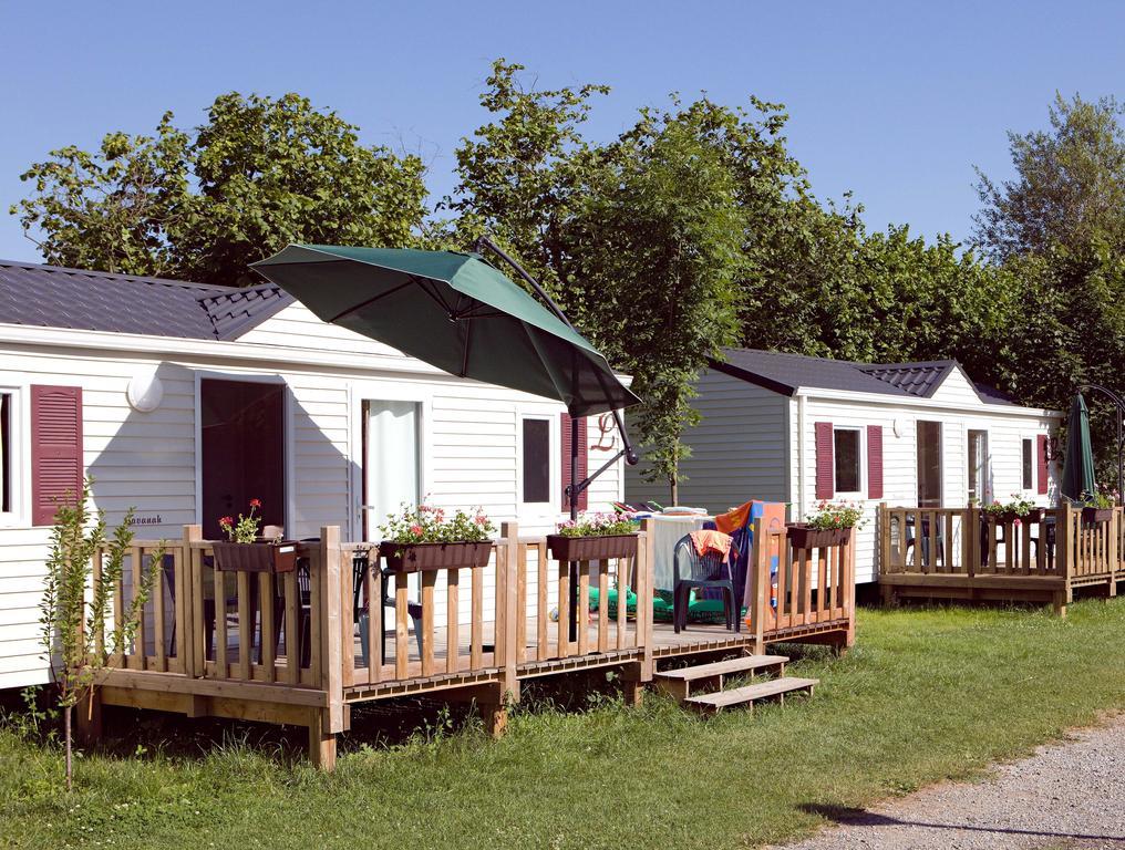 Camping Oase Praha Hotel Zlatníky Стая снимка